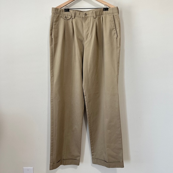 Dockers Mens Khaki Pleated Chino Trousers Size 36 | 34 - Picture 3 of 8